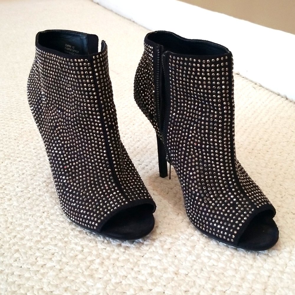 ZIGI SOHO l WOMEN'S l CAPRI SZ.10